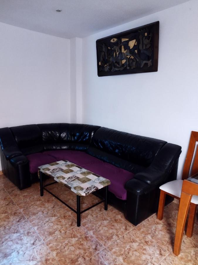 Habitacion Tranquila Y Familiar Madrid Exterior photo
