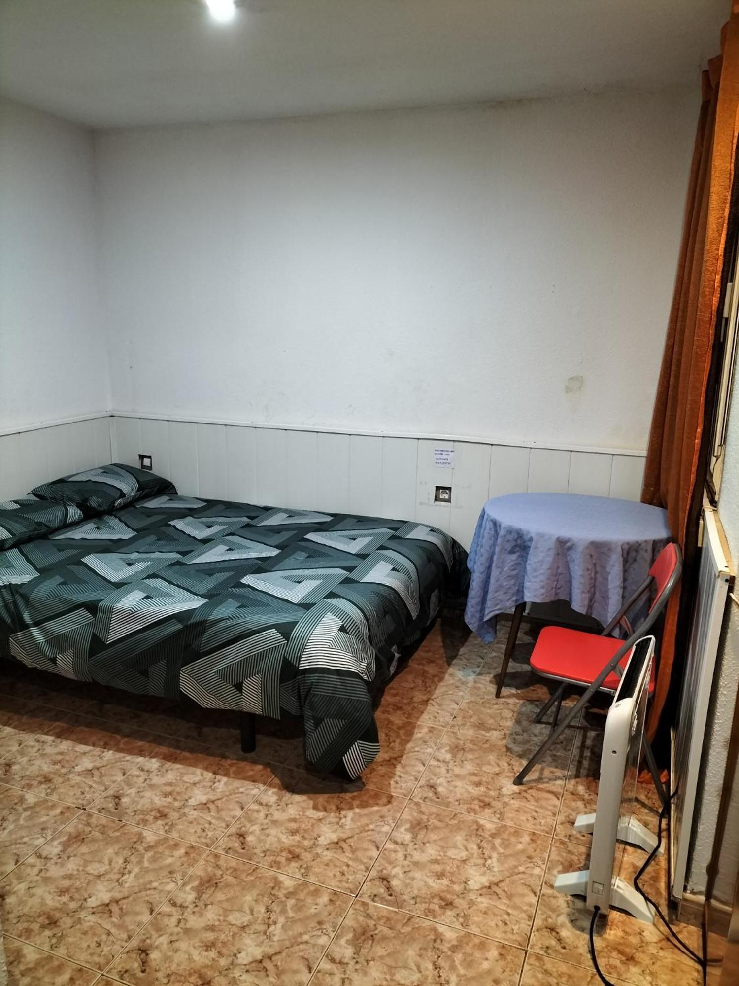 Habitacion Tranquila Y Familiar Madrid Exterior photo